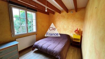 Single Storey Villa With Garden