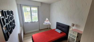 Single Storey Detached Villa With Garden