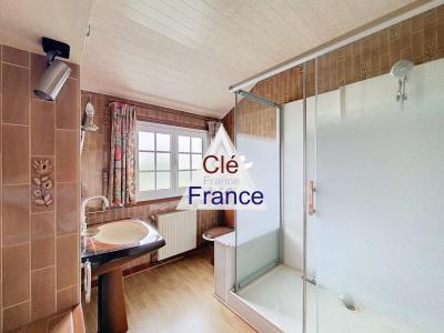 Traditional House with Garden and Swimming Pool