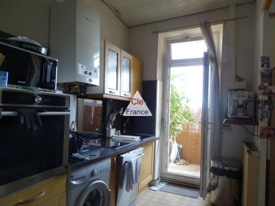 Large Apartment with Lovely Terrace