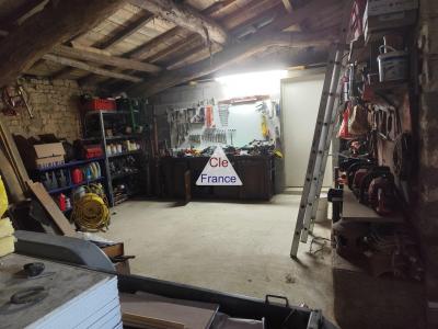 Traditional House with Garden