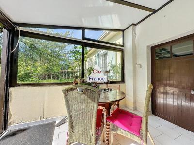 Single Storey Detached House With Large Garden