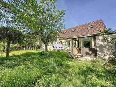 Single Storey Detached House With Large Garden