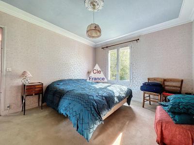 Single Storey Detached House With Large Garden
