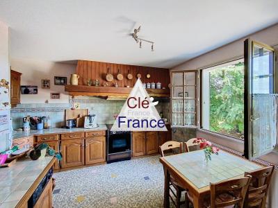Detached House with Landscaped Garden