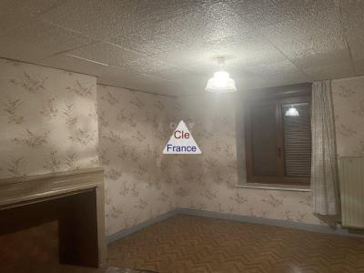 Traditional House with Garden