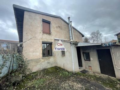Traditional House with Garden