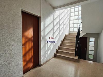 Apartment In Superb Location