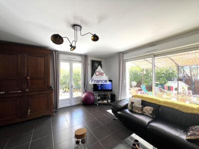 Ravishing Villa with Lovely Garden