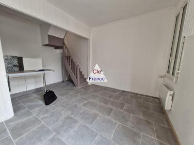 Charming Coastal Village House, Ideal Holiday Home