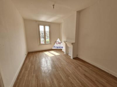 Charming Coastal Village House, Ideal Holiday Home