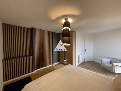 Duplex Apartment in Heart of Town