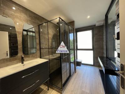 Duplex Apartment in Heart of Town