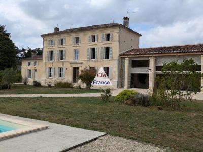 Ancienne Propriete Viticole Avec Maison De Maa