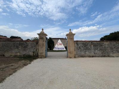 Ancienne Propriete Viticole Avec Maison De Maa