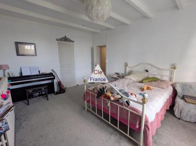 Beautiful Detached House with Outbuildings