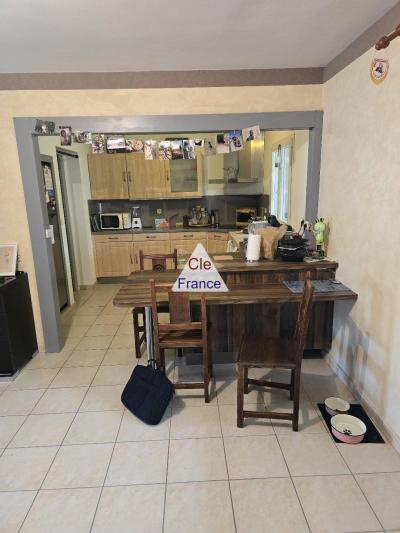 Maison Lumineuse De 2 Chambres Avec Veranda A