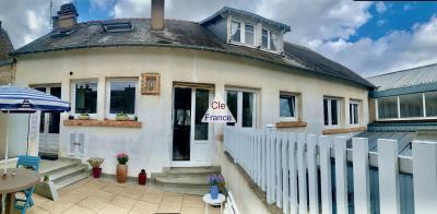 Bel Appartement De 160m2, Plein Centre Ville + Garage + Studio 28 M2