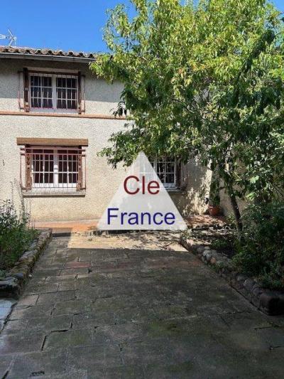 Village House with Flexible Accommodation