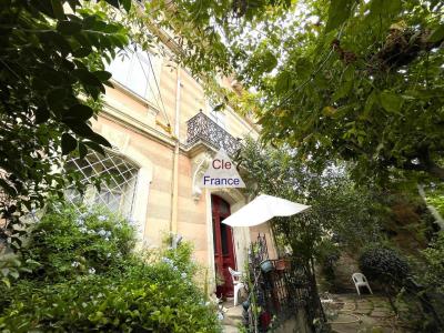 Maison De Maitre Style Manor House with Garden