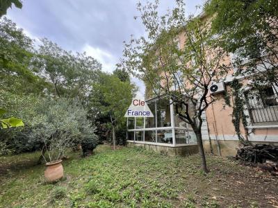 Maison De Maitre Style Manor House with Garden