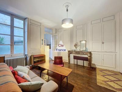 Apartment with Courtyard in Heart of Town