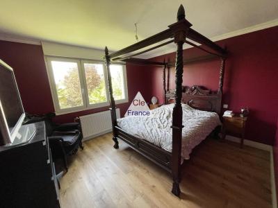 Characterful Detached House with Garden