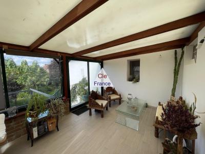 Characterful Detached House with Garden