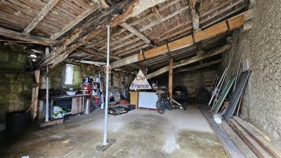 Large Country Barn to Renovate