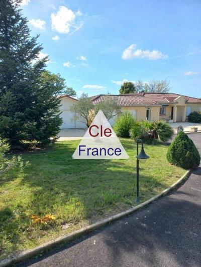Magnificent Location for the Ranch Style Detached House