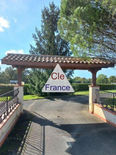 Magnificent Location for the Ranch Style Detached House