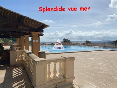 Apartment with Pool and Sea View