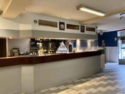 Building with Apartment and Business Opportunity