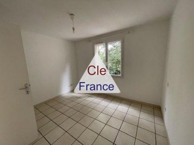 Detached Villa with Swimming Pool