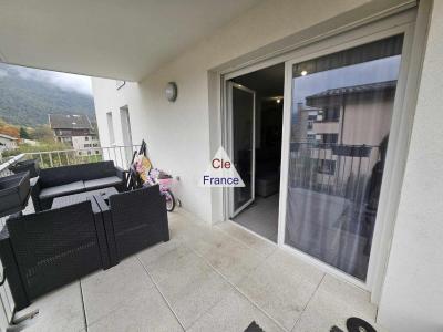 Apartment in Heart of Town