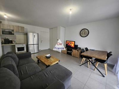 Apartment in Heart of Town