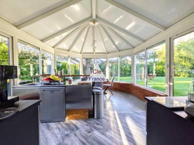 Beautiful House with Pool and Views of the Pyrenees