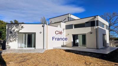 Uber Contemporary Detached House
