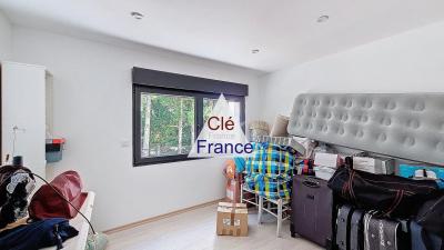 Confortable New Build Contemporary House