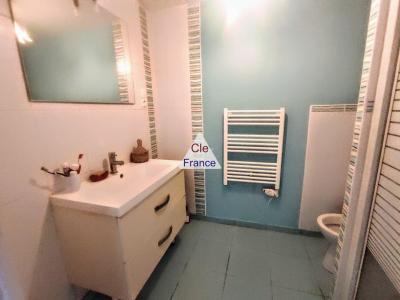 Le Charme De L\'ancien, L\'agrement Du Centre Ville, La Proximite De La Mer.