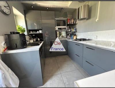 Beautiful House in the Coastal Sector