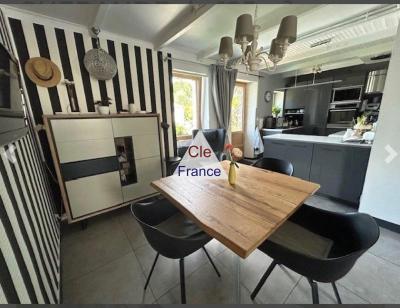 Beautiful House in the Coastal Sector