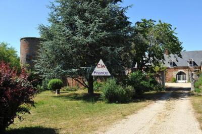 Chateau in Three Hectares of Parkland Gardens
