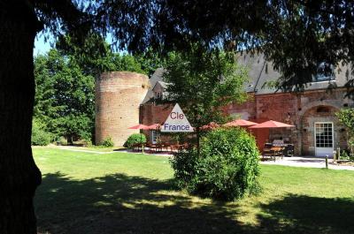 Chateau in Three Hectares of Parkland Gardens