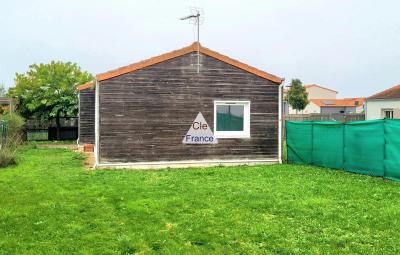 Detached Wooden Clad House with Garden