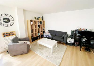 Asnieres - Centre F4 Avec 3 Chambres, Sejour, Terrasse Et 2 Emplacements De Parking