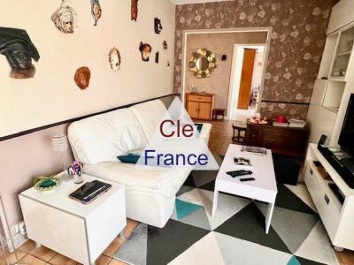 Single Storey Villa With Garden