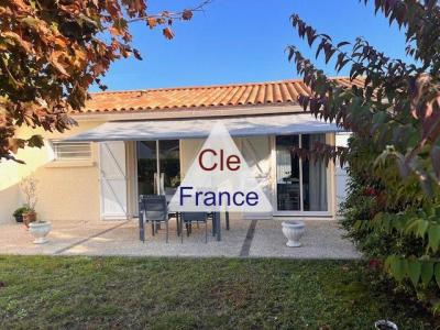 Single Storey Villa With Garden