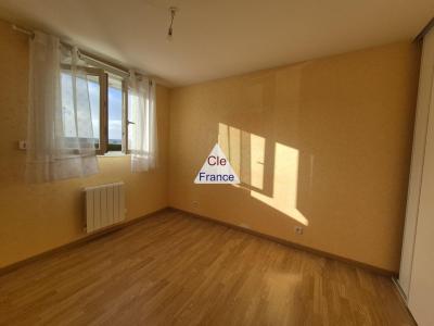 Single Storey Detached House With Garden