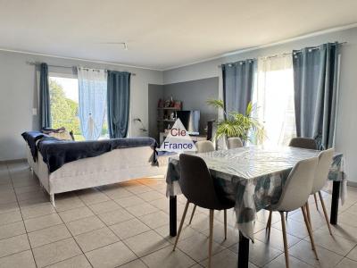 Beautiful Contemporary Detached House with Garden